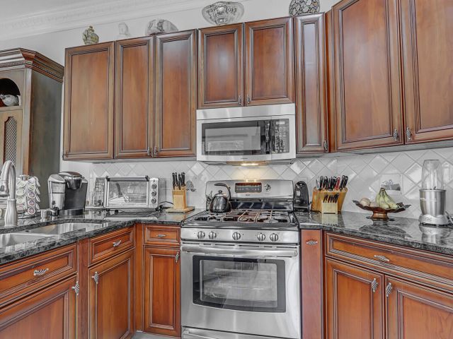 Home for sale at 8241 Heritage Club Drive - photo 6808335