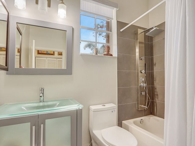 Home for sale at 8241 Heritage Club Drive - photo 6808342