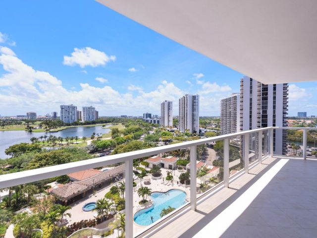Apartment for sale  Unit #1009 - photo 6806863