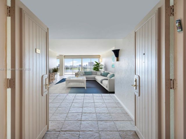 Apartment for sale  Unit #1009 - photo 6806871