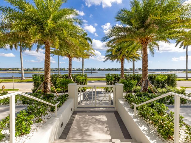 Home for sale at 2415 S Flagler Drive - photo 6814009