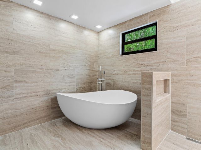 Home for rent at 2668 NW 41st Street - photo 6830360