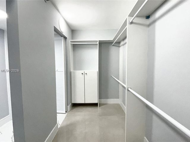 Apartment for rent  Unit #A-1950 - photo 6809740
