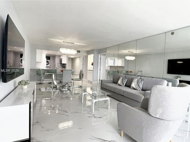 Apartment for rent  Unit #A-1950 - photo 6809747