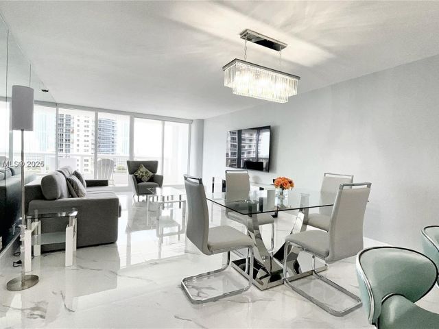 Apartment for rent  Unit #A-1950 - photo 6809748