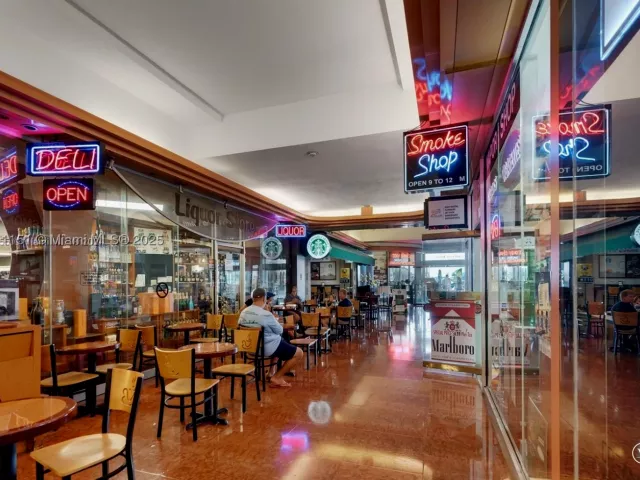 1-bedroom condo for rent in Miami - 1717 N Bayshore Dr A-1950 - MondialRealty