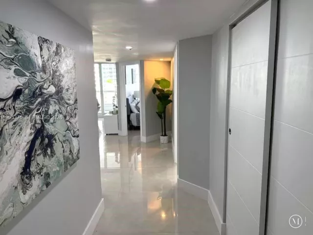 2-bedroom condo for rent in Miami - 1717 N Bayshore Dr A-1840 - MondialRealty