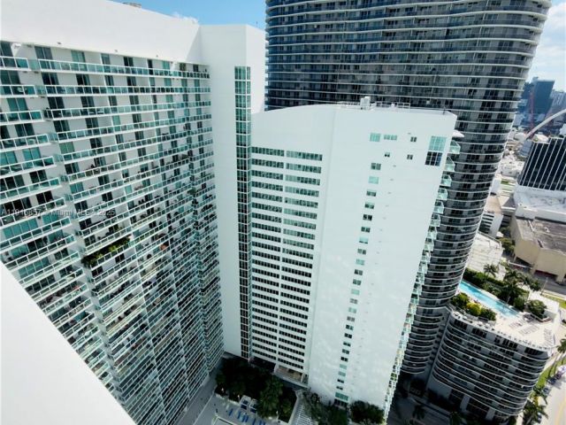 Apartment for rent  Unit #3811 - photo 6809695