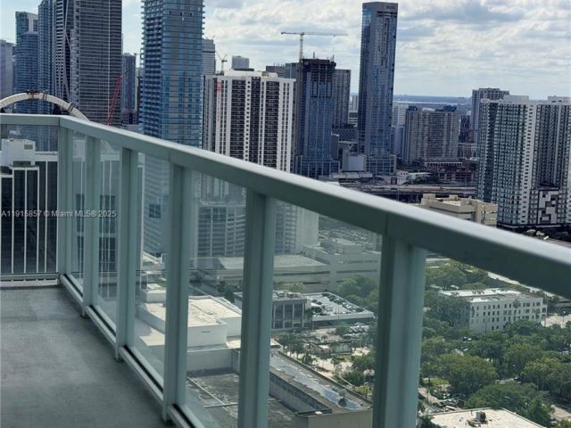 Apartment for rent  Unit #3811 - photo 6809696