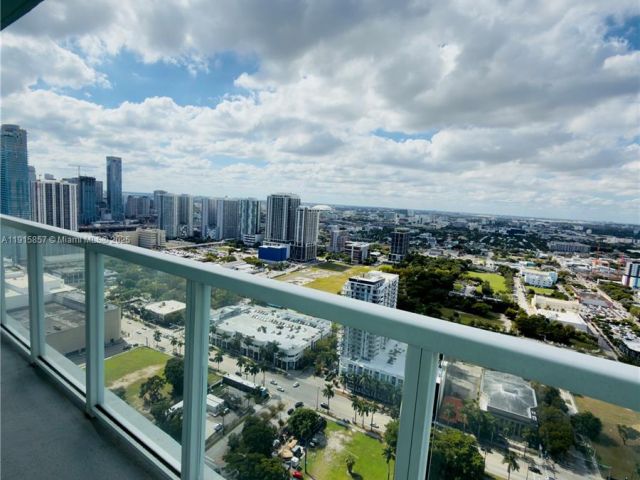 Apartment for rent  Unit #3811 - photo 6809697