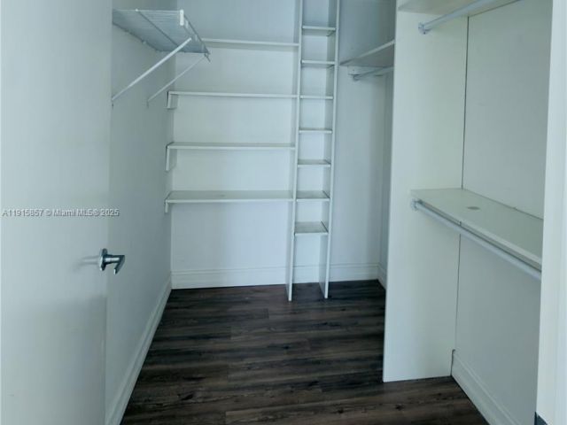 Apartment for rent  Unit #3811 - photo 6809698