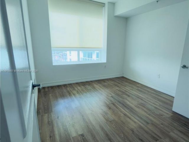 Apartment for rent  Unit #3811 - photo 6809703