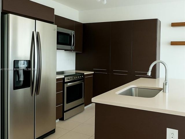 Apartment for rent  Unit #3811 - photo 6809705