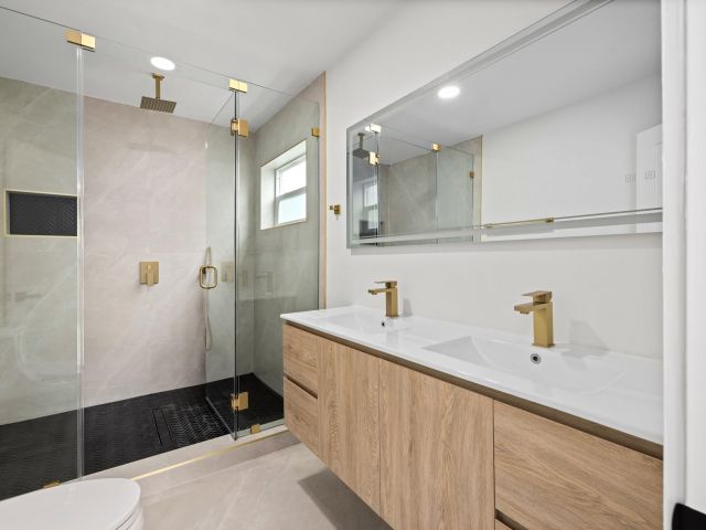 Home for sale at 7718 San Mateo Drive E - photo 6808796