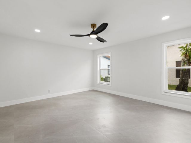 Home for sale at 7718 San Mateo Drive E - photo 6808797