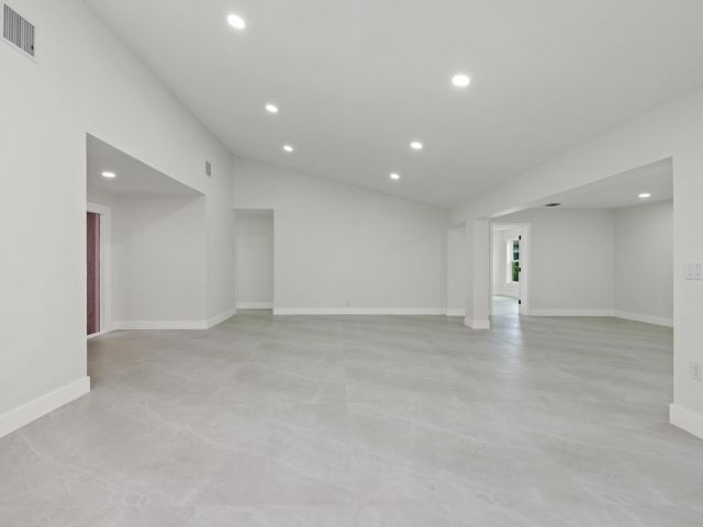 Home for sale at 7718 San Mateo Drive E - photo 6808799