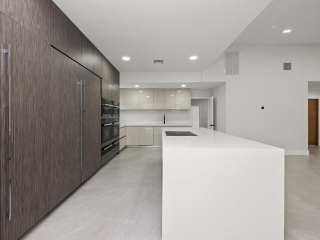 Home for sale at 7718 San Mateo Drive E - photo 6808805