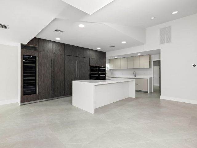 Home for sale at 7718 San Mateo Drive E - photo 6808807