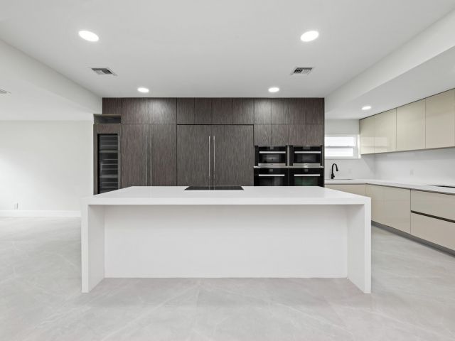 Home for sale at 7718 San Mateo Drive E - photo 6808808