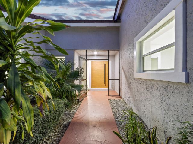 Home for sale at 7718 San Mateo Drive E - photo 6808811