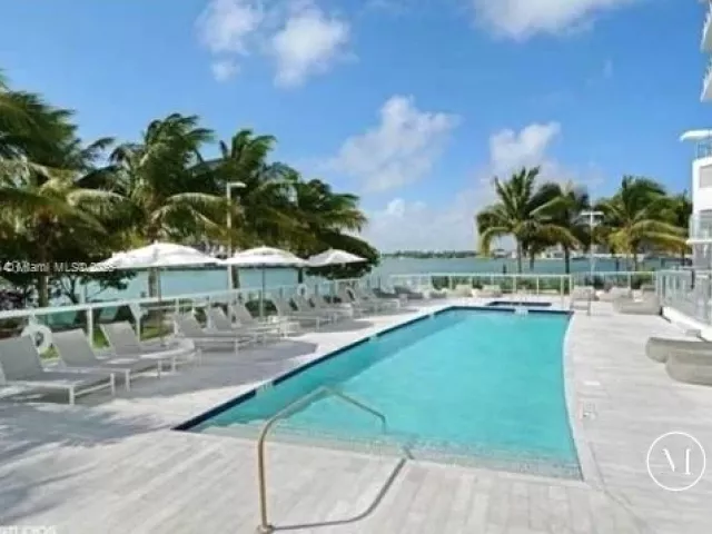 1-bedroom condo for sale in Miami Beach - 6700 Indian Creek Dr 1103 - MondialRealty