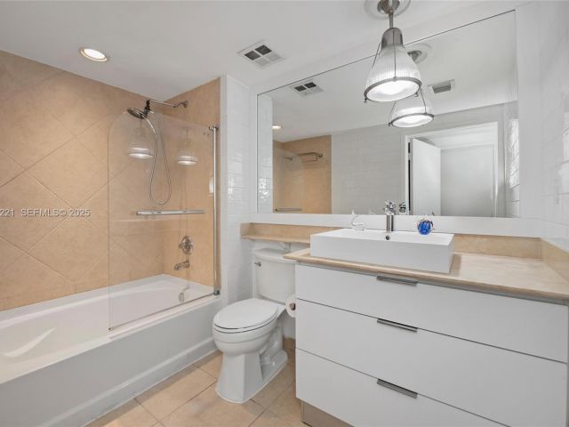 Apartment for sale  Unit #2918 - photo 6812134