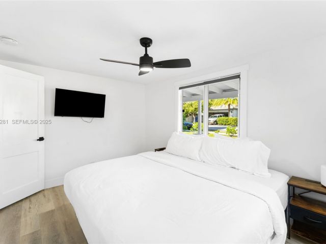 Home for rent at 1464 NE 24th St - photo 6807216