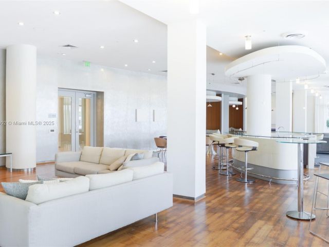 Apartment for rent  Unit #523 - photo 6817198