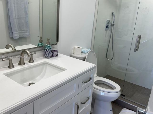 Apartment for rent  Unit #523 - photo 6817202