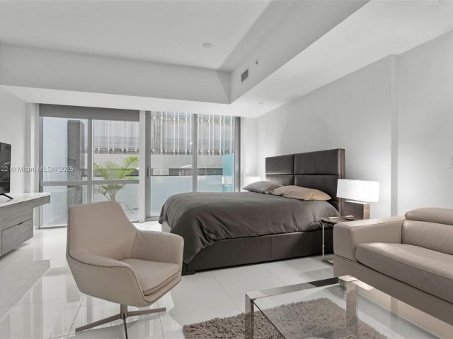 Apartment for rent  Unit #300 - photo 6808213