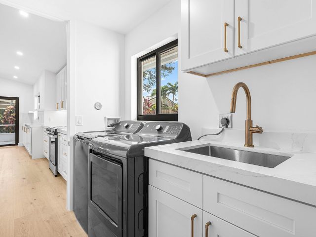 Home for sale at 5723 Aspen Ridge Circle - photo 6826337