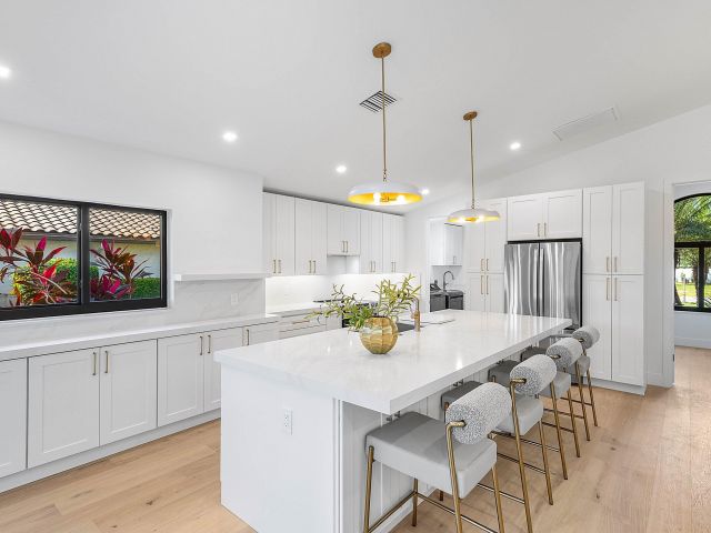 Home for sale at 5723 Aspen Ridge Circle - photo 6826341