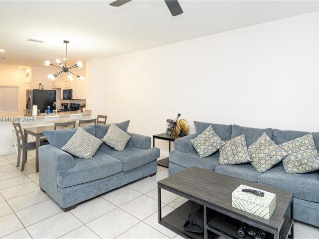 Home for rent at 2820 NW 180th St - photo 7479579