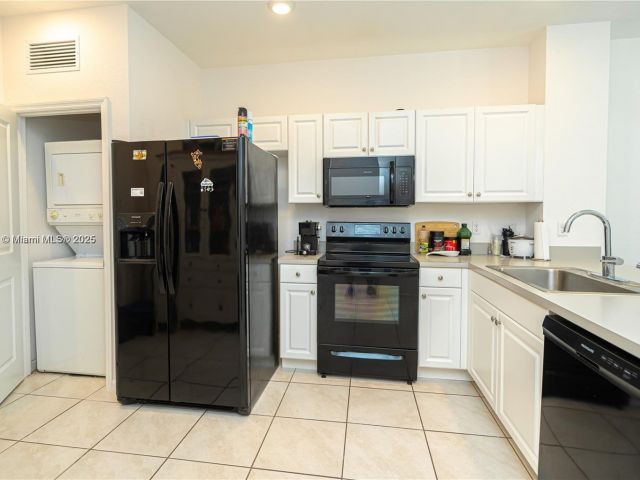 Home for rent at 2820 NW 180th St - photo 7479583