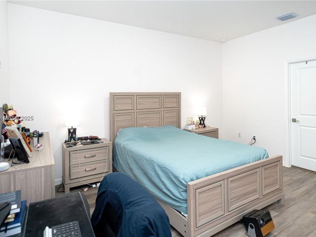 Home for rent at 2820 NW 180th St - photo 7479587