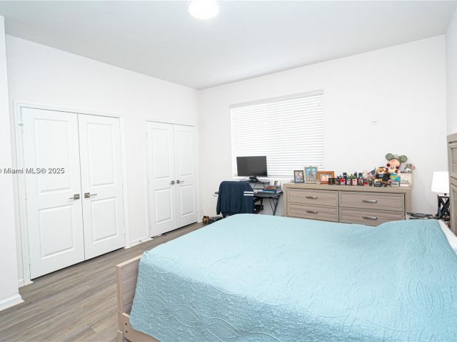 Home for rent at 2820 NW 180th St - photo 7479589