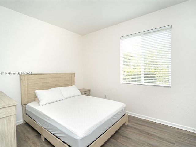 Home for rent at 2820 NW 180th St - photo 7479590