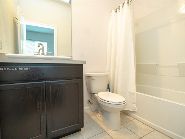 Home for rent at 2820 NW 180th St - photo 7479593