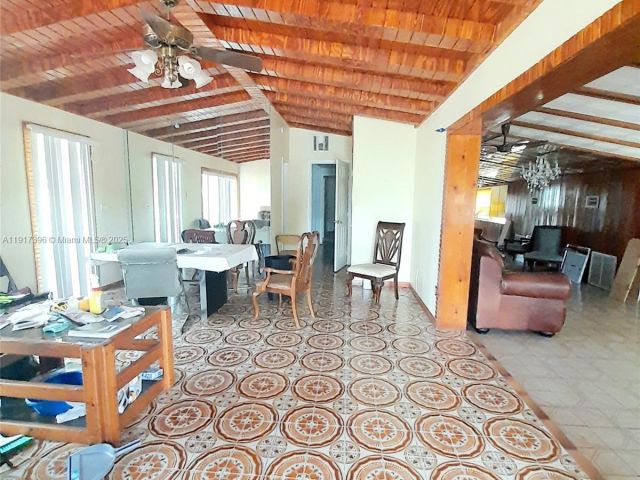 2-bedroom home for rent in North Miami Beach - 1830 NE 175th St 1 - MondialRealty