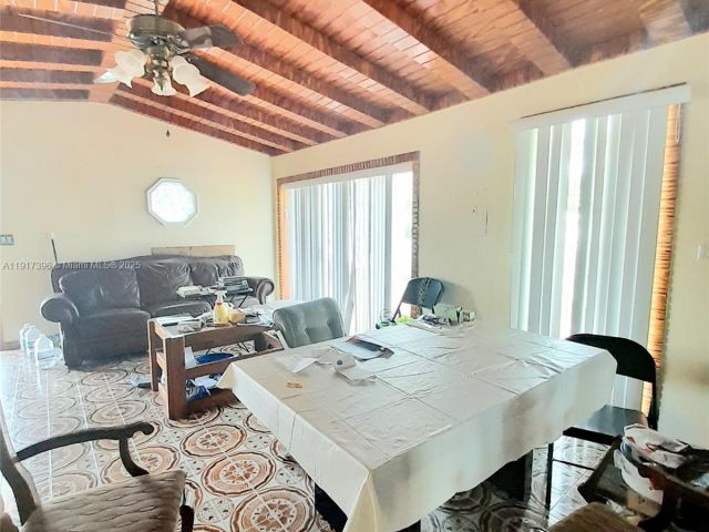 2-bedroom home for rent in North Miami Beach - 1830 NE 175th St 1 - MondialRealty