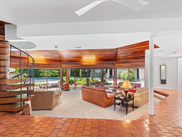 Home for sale at 815 Tangerine Way - photo 6826609