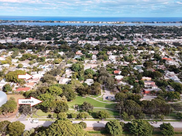 Home for sale at 819 Colonial Road - photo 6814153