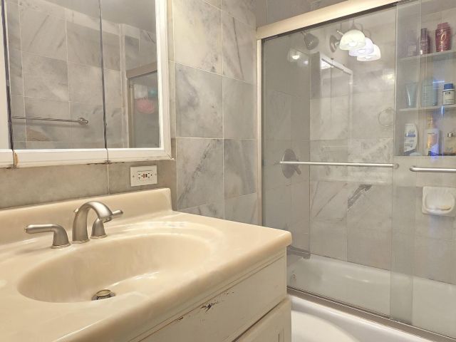 Home for sale at 819 Colonial Road - photo 6814155