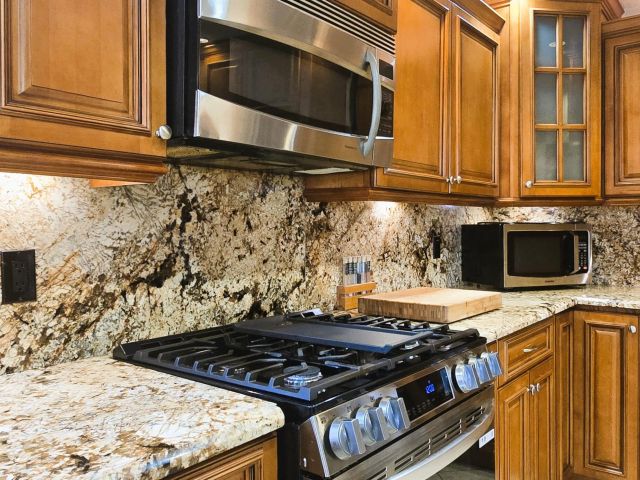 Home for sale at 819 Colonial Road - photo 6814162