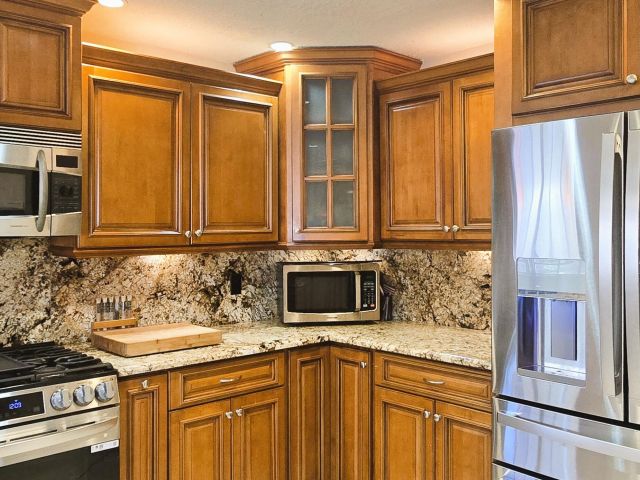 Home for sale at 819 Colonial Road - photo 6814163