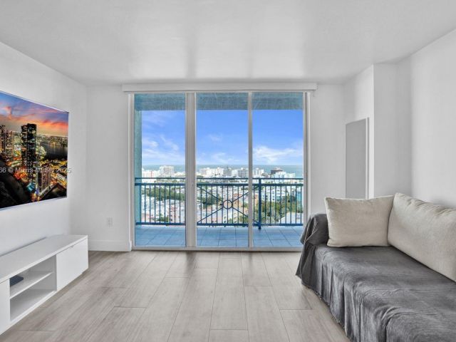 Apartment for sale  Unit #1907 - photo 6811483