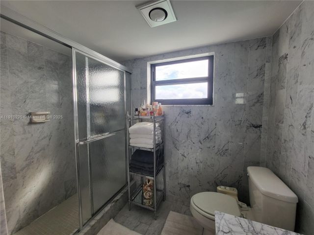 Apartment for rent  Unit #2401 - photo 6811832