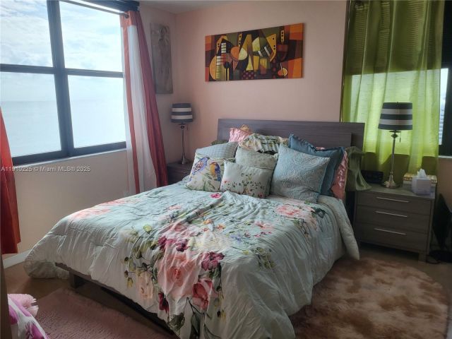 Apartment for rent  Unit #2401 - photo 6811835