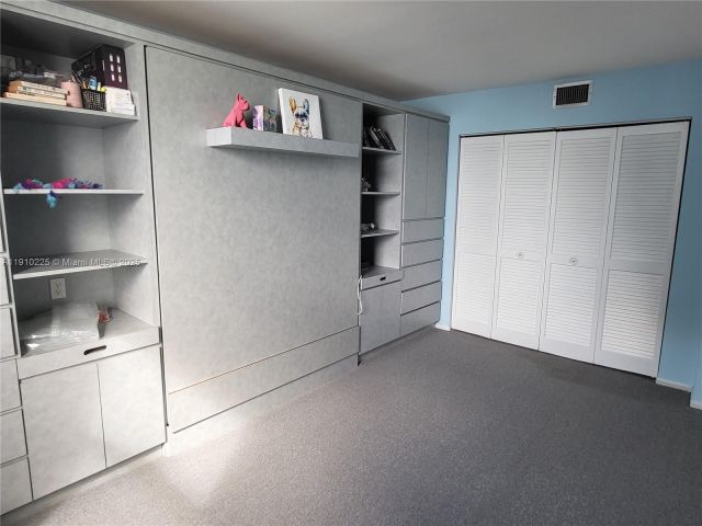 Apartment for rent  Unit #2401 - photo 6811839