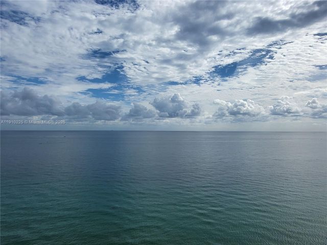 Apartment for rent  Unit #2401 - photo 6811850